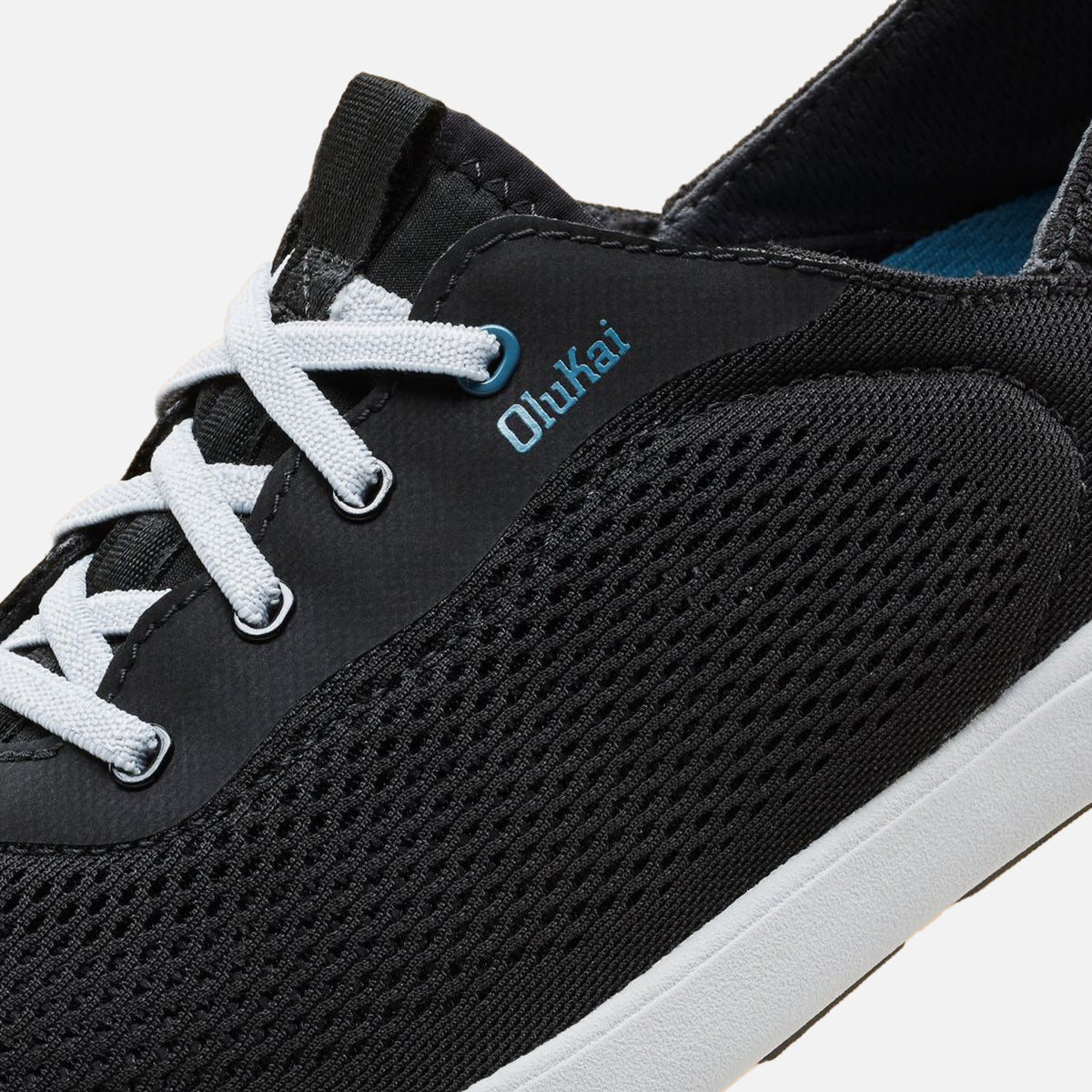 OluKai Moku Pae Men's Boat Shoes - Black / Blue Coral
