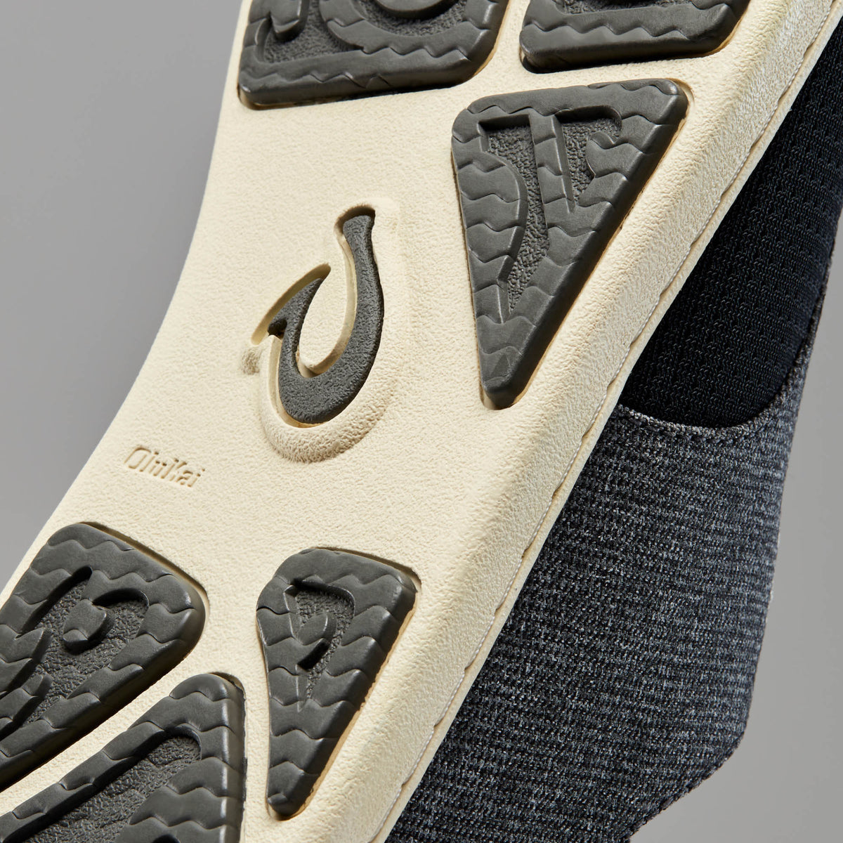 OluKai Nohea Moku Men's Boat Shoes - Dark Shadow