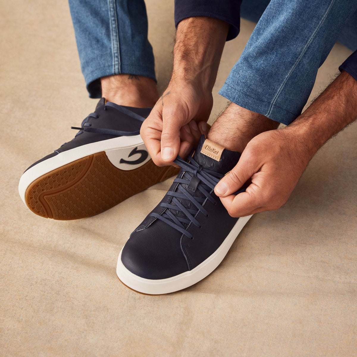 OluKai Lae‘ahi Lī ‘Ili Men's Leather Sneakers - Trench Blue