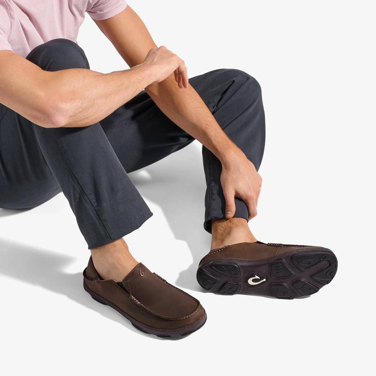 OluKai Moloā Men's Leather Slip On Shoes - Dark Wood / Dark Java