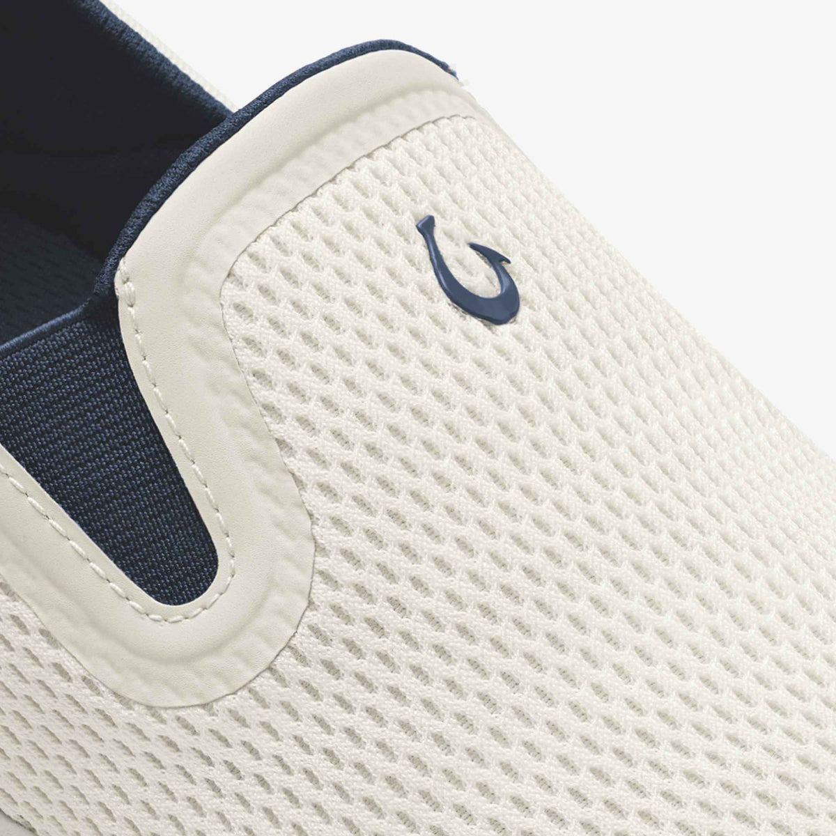 OluKai Moku Slip-on - White Sand / Trench Blue
