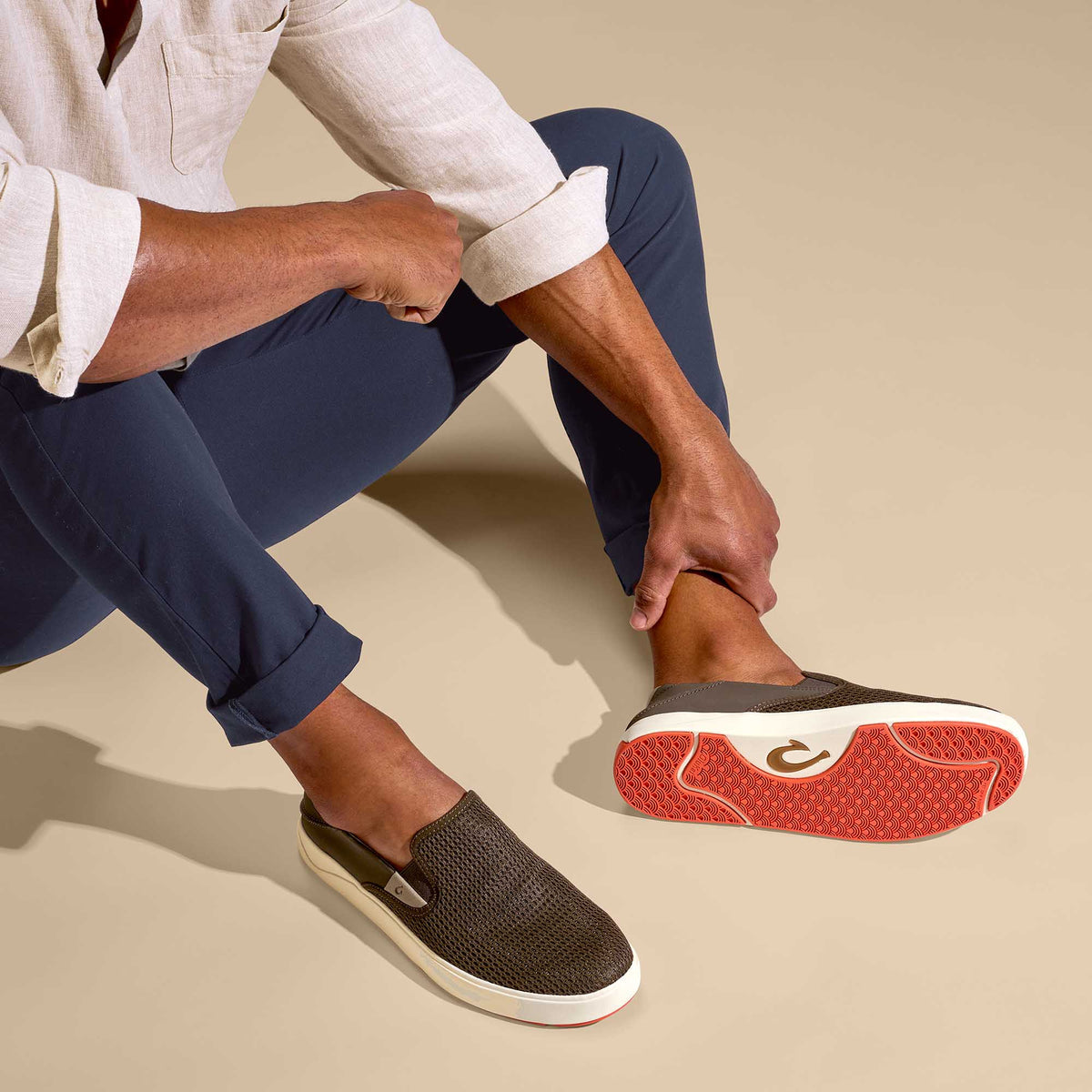 OluKai Lae‘ahi Men's Slip-On Sneakers - Kona