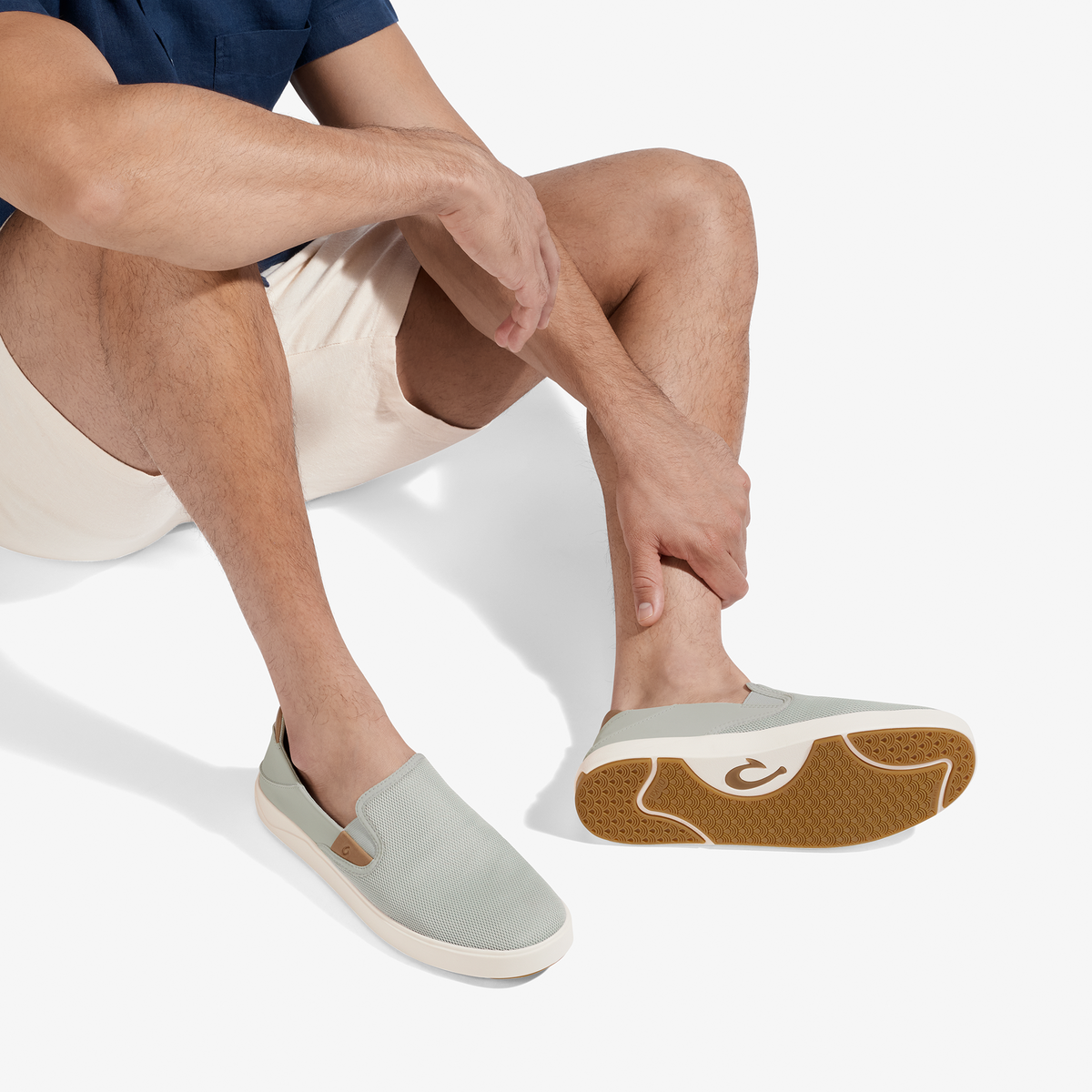 OluKai Lae'ahi Nui - Cloud Grey / Tan