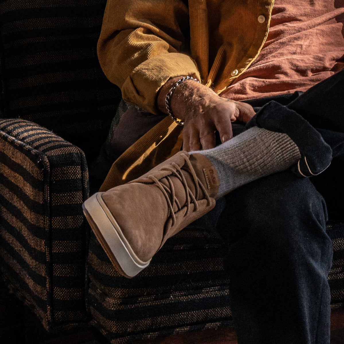 OluKai Papakū 'Ili Men’s Waterproof Leather Boots- Tan