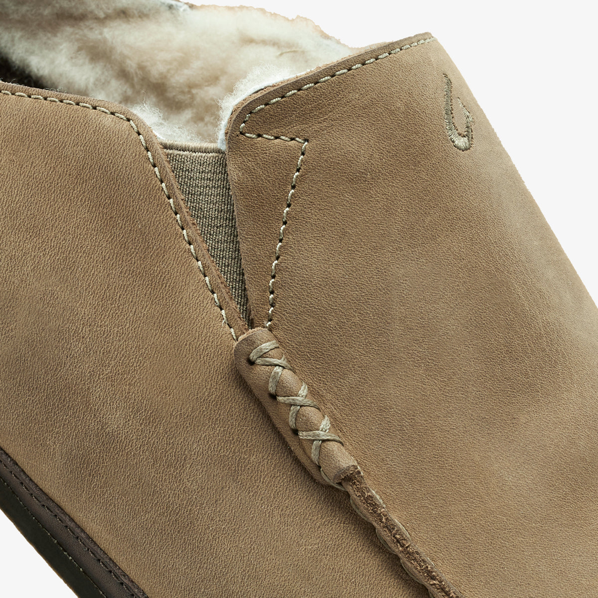 OluKai Moloā Slipper - Clay / Dk Java