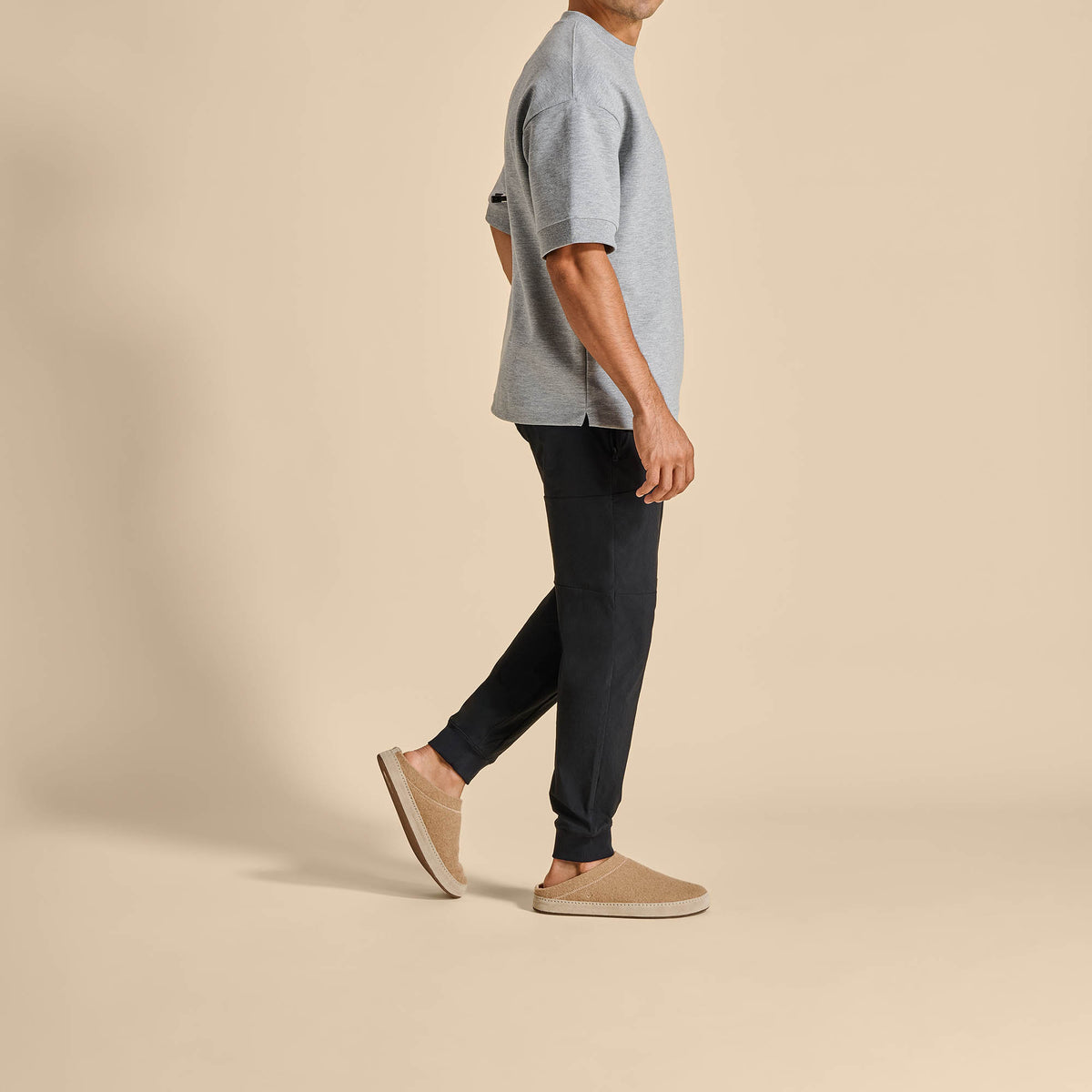 OluKai Hāmani Hulu Men’s Wool Mule Slippers - Oatmeal