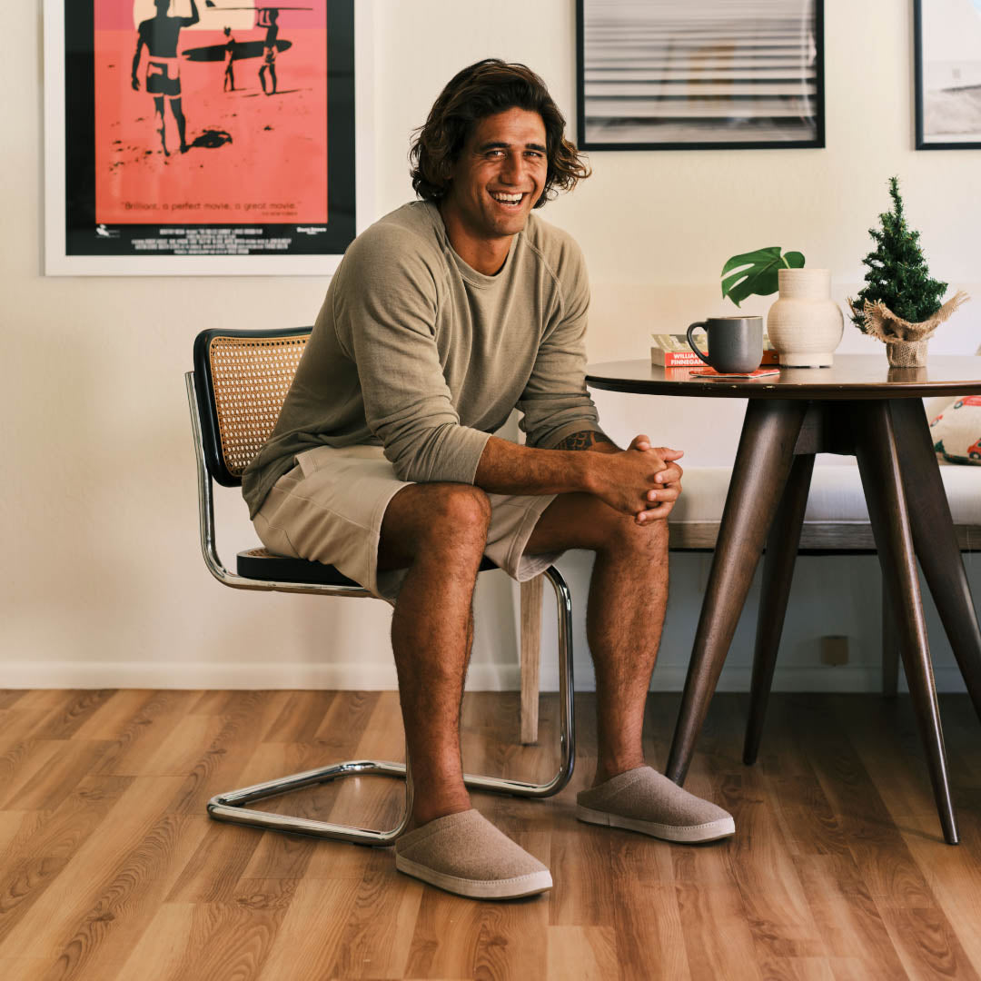 OluKai Hāmani Hulu Men’s Wool Mule Slippers - Oatmeal