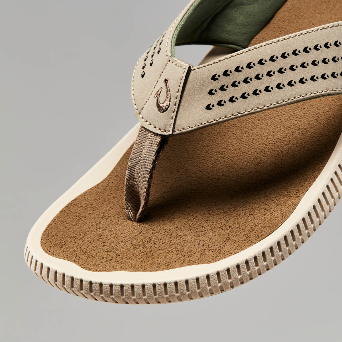 OluKai Ulele Men's Water-Ready Beach Sandals - Clay / Mustang