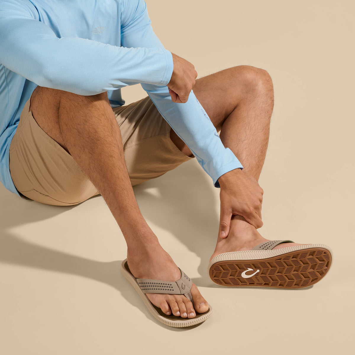 OluKai Ulele Men's Water-Ready Beach Sandals - Clay / Mustang