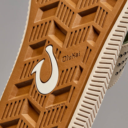 OluKai Ulele Men's Water-Ready Beach Sandals - Clay / Mustang