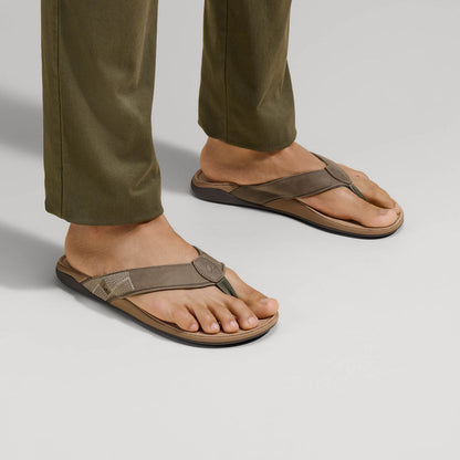 OluKai Tuahine Men's Waterproof Leather Beach Sandals - Hunter