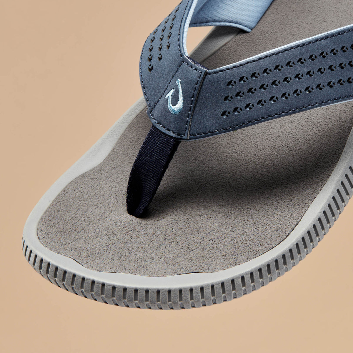 OluKai Ulele Men's Beach Sandals - Blue Depth / Charcoal