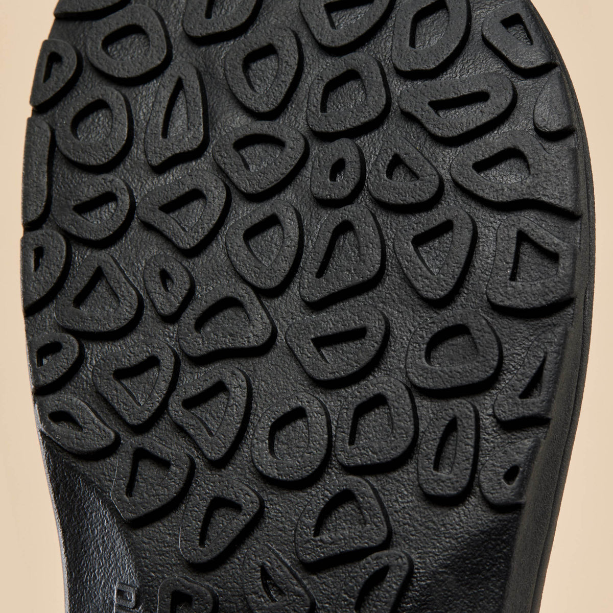 OluKai ‘Ohana Men's Beach Sandals - Navy / Onyx