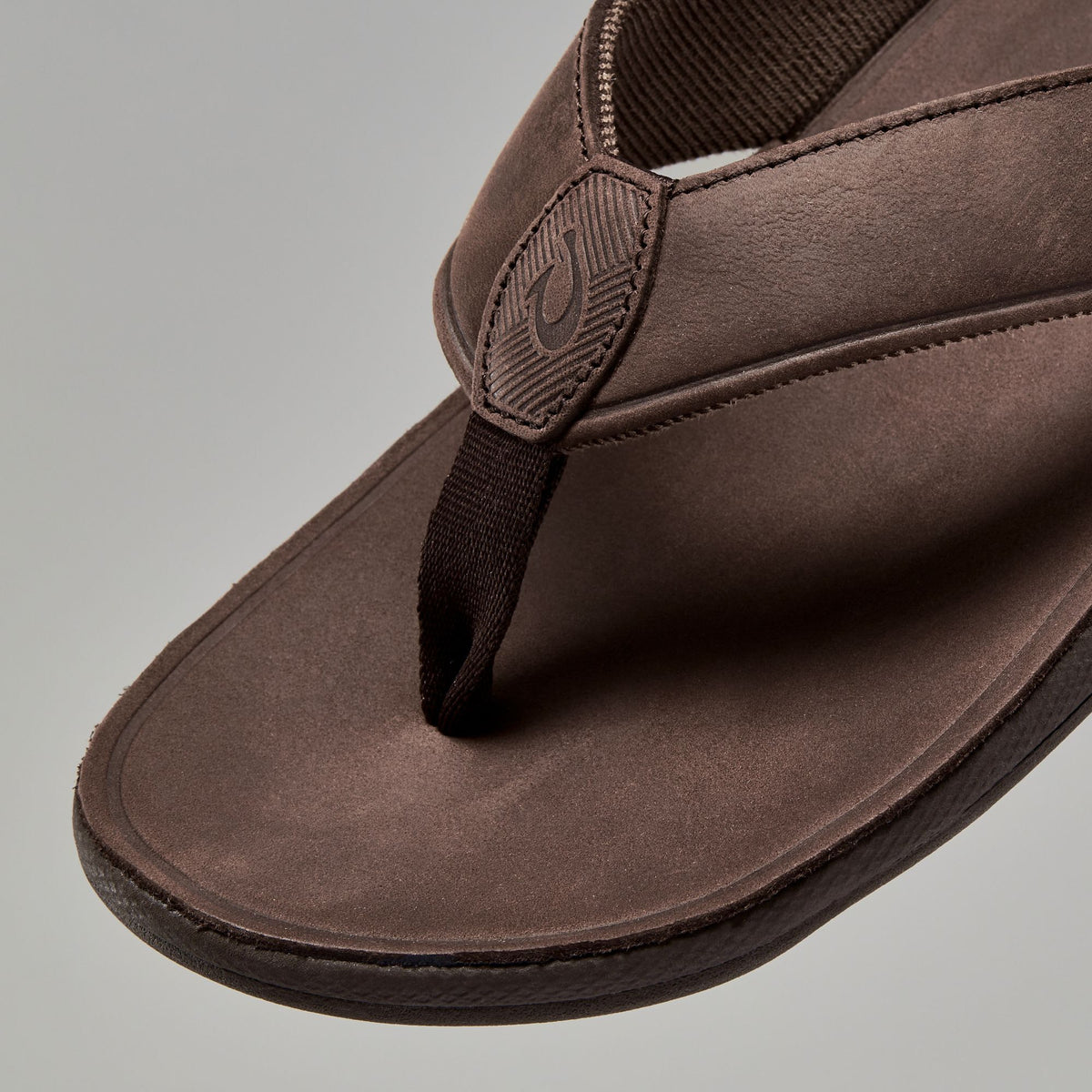 OluKai Tuahine Men's Waterproof Leather Beach Sandals - Dark Wood