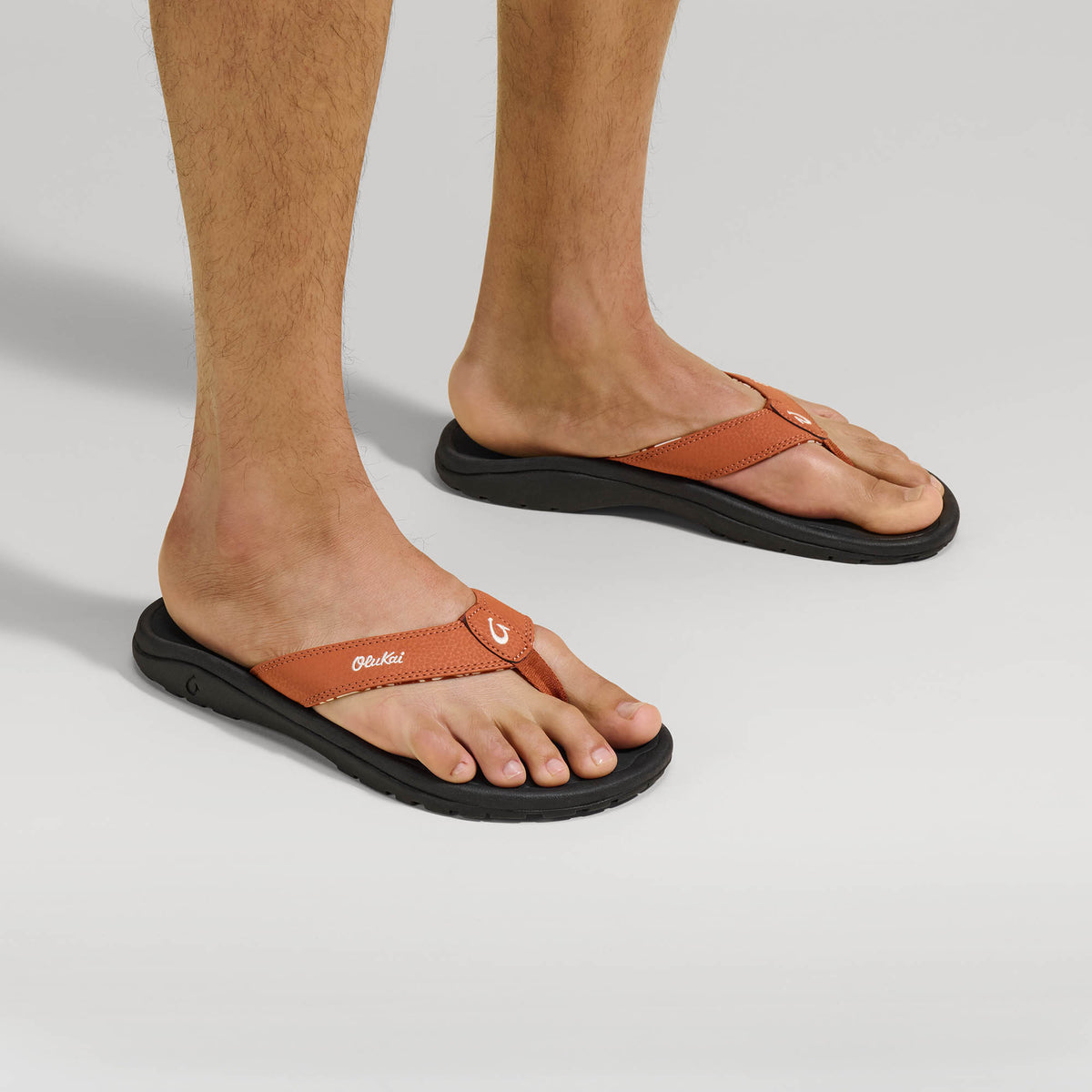 OluKai ‘Ohana Men's Best Selling Beach Sandals - Dirt / Lava Rock