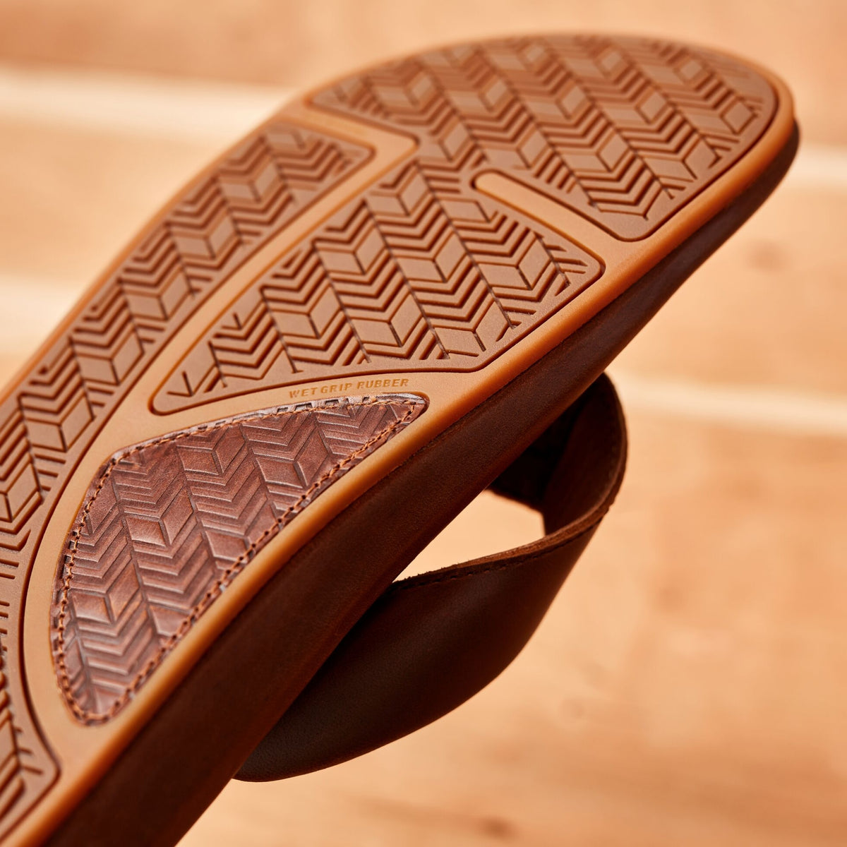 OluKai ‘Ilikai Men‘s Leather Sandals - Toffee