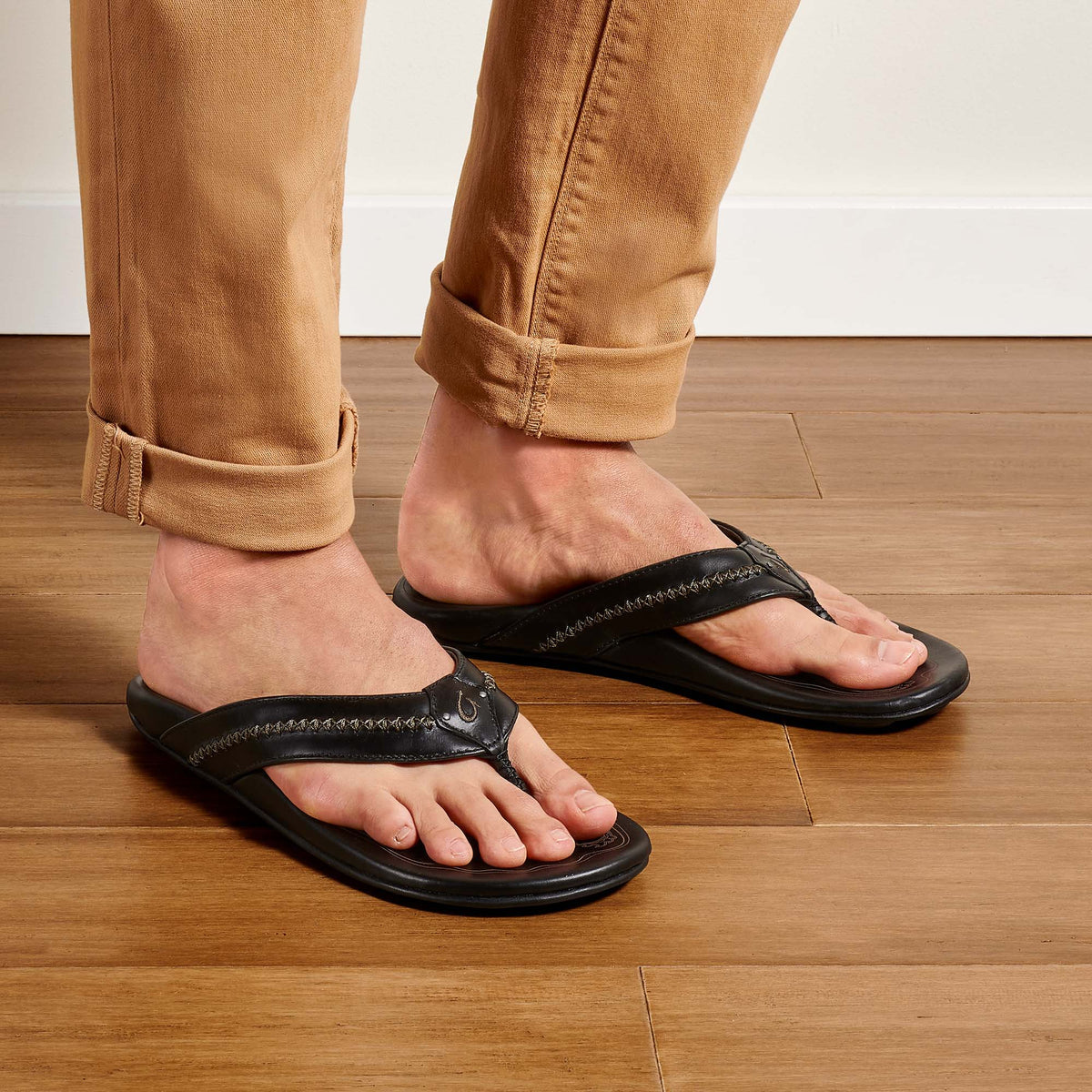 OluKai OluKai Mea Ola - Black | Men's Leather Beach Sandals
