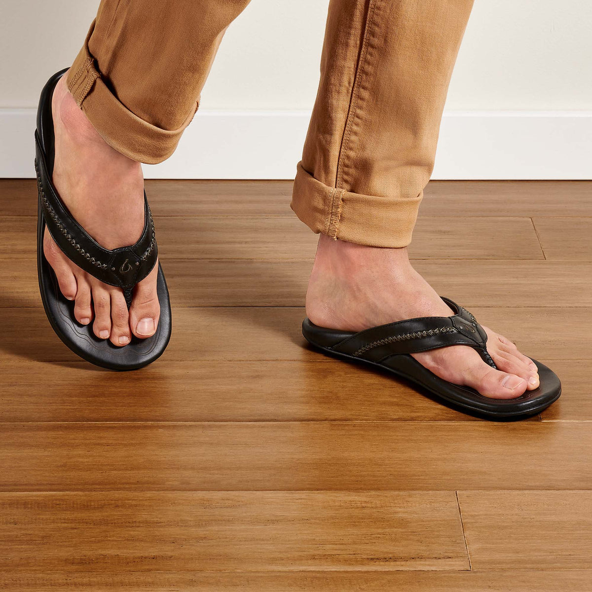 OluKai OluKai Mea Ola - Black | Men's Leather Beach Sandals