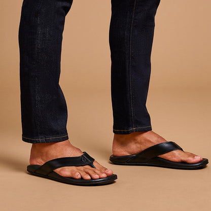 OluKai Mekila Men's Full-Grain Leather Beach Sandals - Black