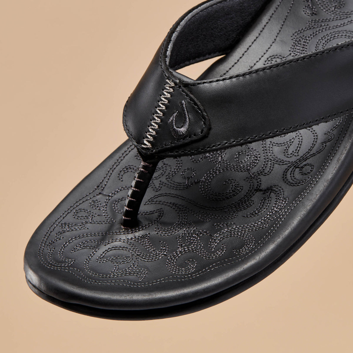 OluKai Mekila Men's Full-Grain Leather Beach Sandals - Black