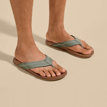 OluKai Hiapo - Odyssey Grey / Sahara Men’s Leather Beach Sandals