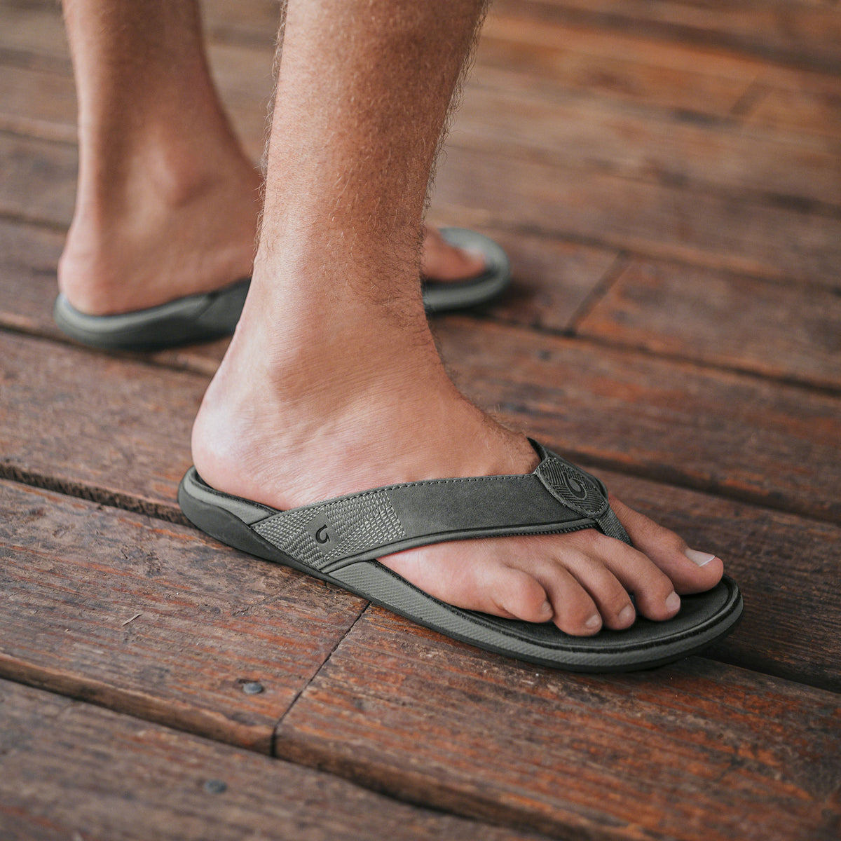 OluKai Tuahine Men's Waterproof Leather Beach Sandals - Lagoon
