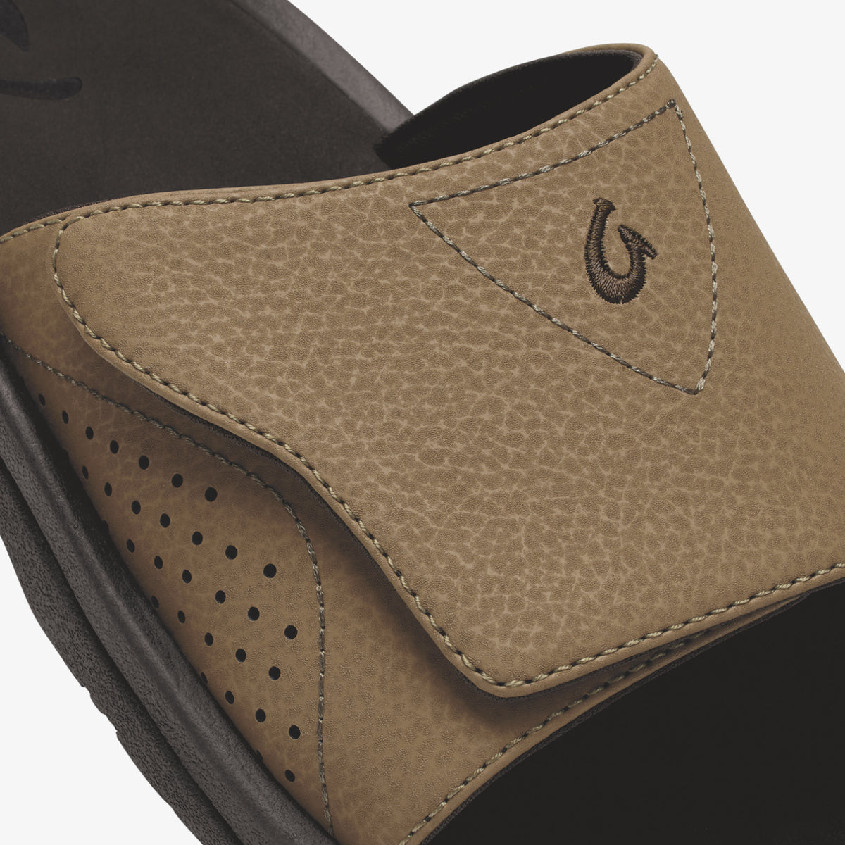 OluKai Nalu Slide - Tan / Dk Java