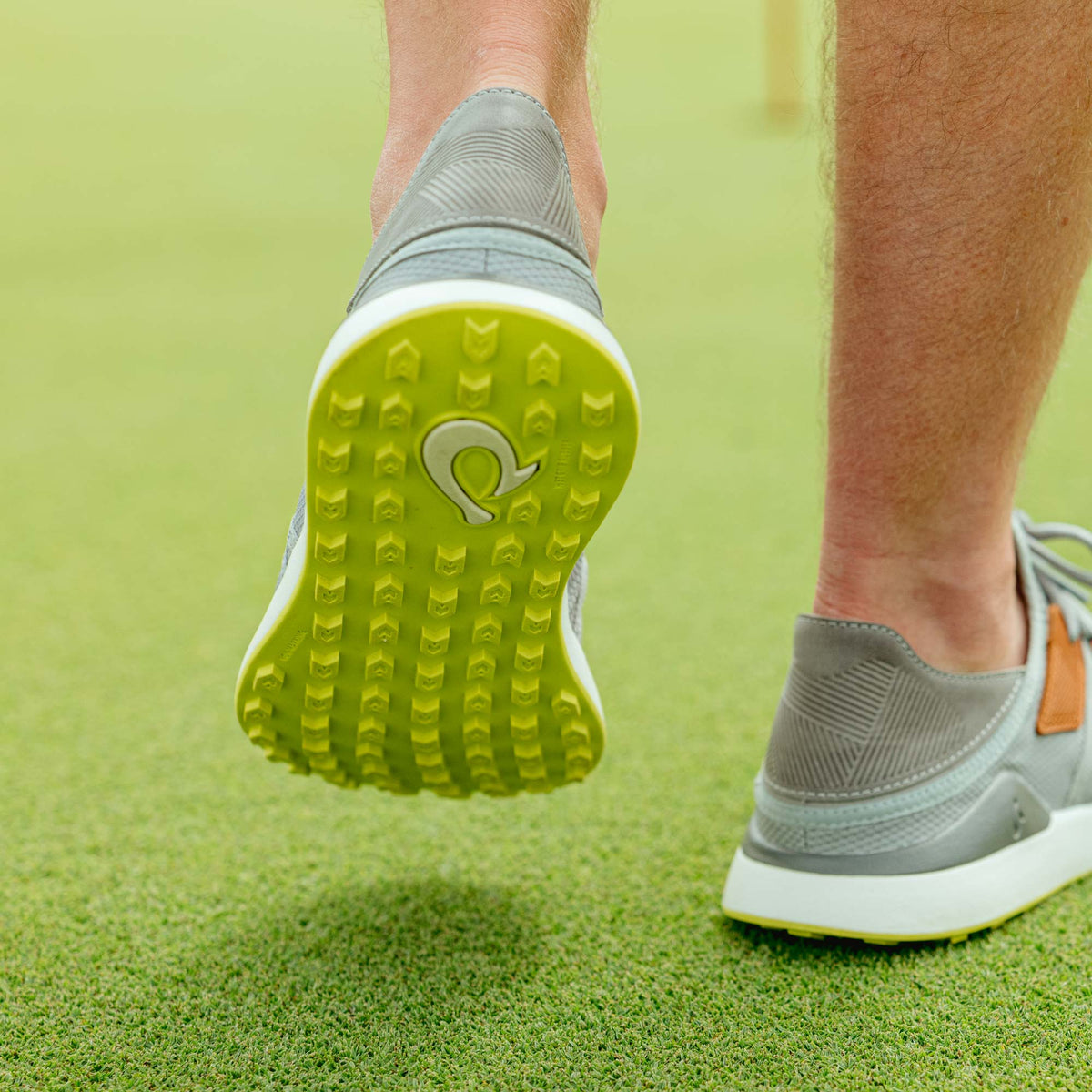 OluKai Manele Men’s Breathable Golf Shoes - Poi / Charcoal