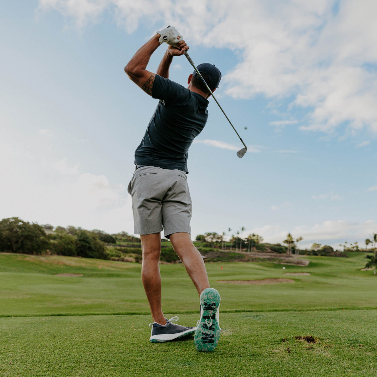 OluKai Mākena Men’s Waterproof Golf Shoes - Mood Indigo