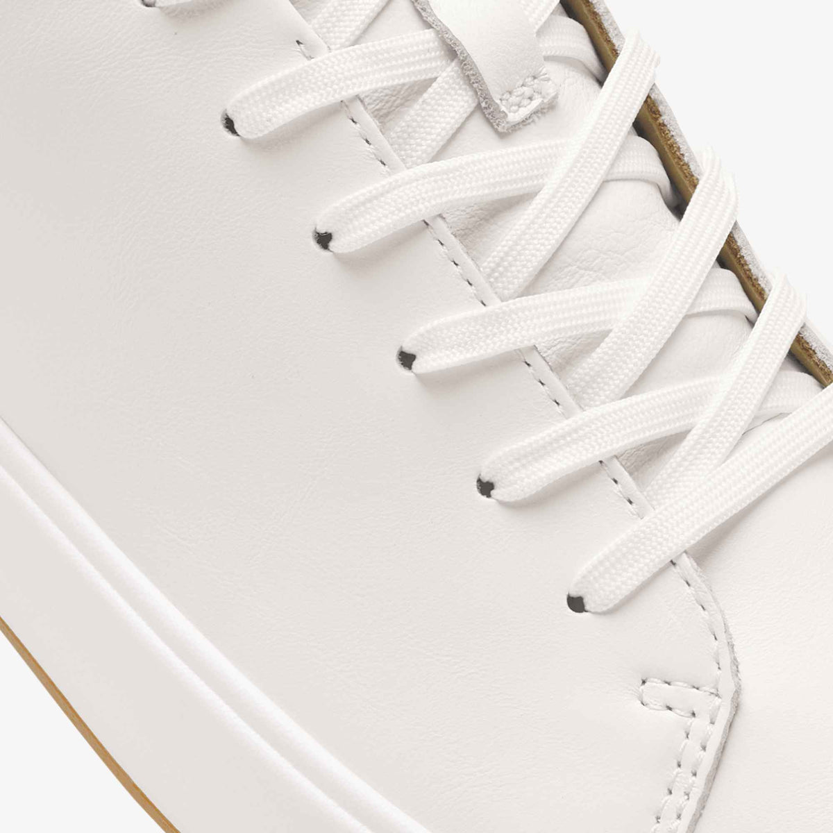 OluKai Wai‘alae - White / Tan