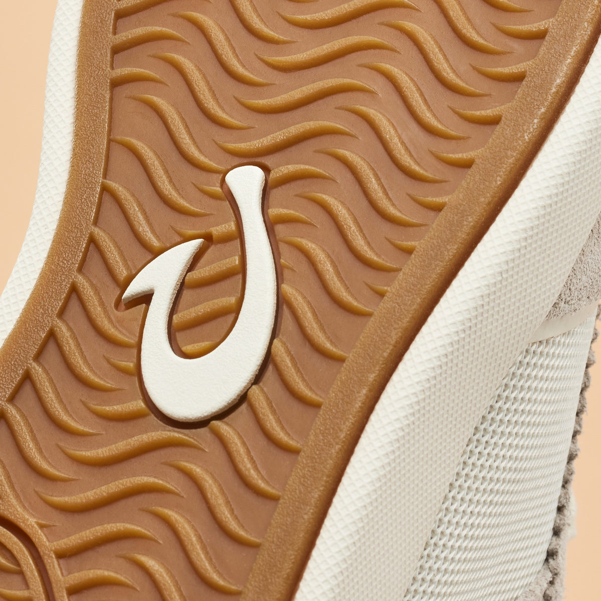 OluKai Kaulele Mesh - Tapa / White Sand