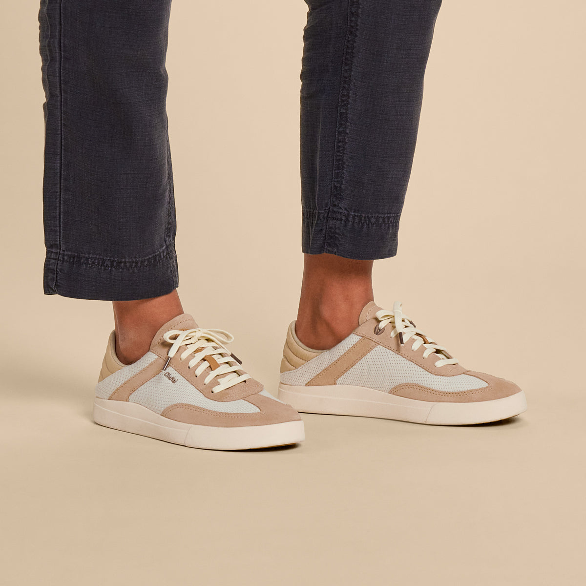 OluKai Kīlea Women’s Sneaker Shoes - Tan / Tapa