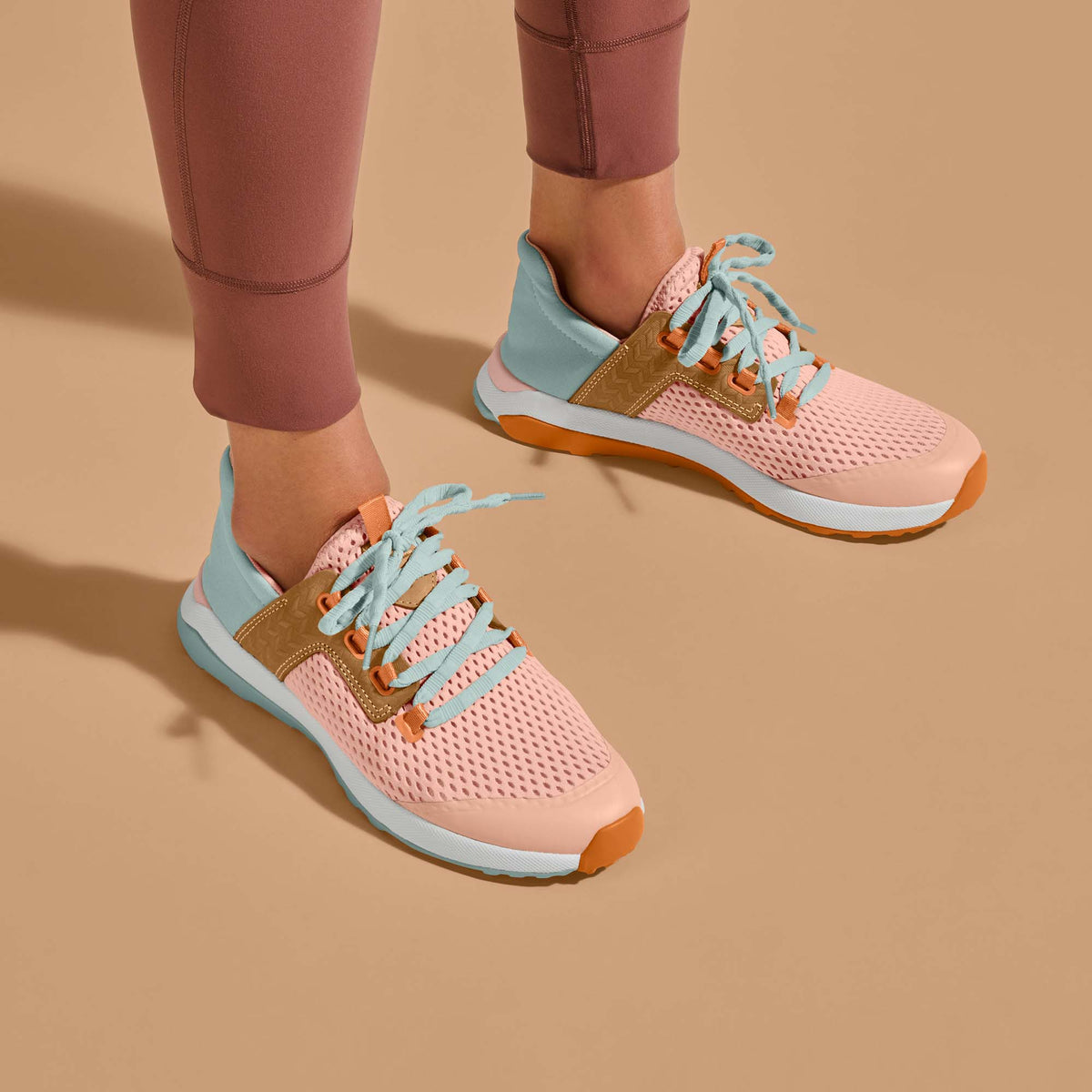 OluKai Wailuku Women’s Athletic Shoes - Peach / Swell