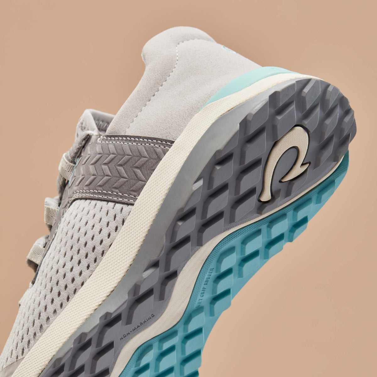 OluKai Wailuku Women’s Athletic Shoes - Mist Grey
