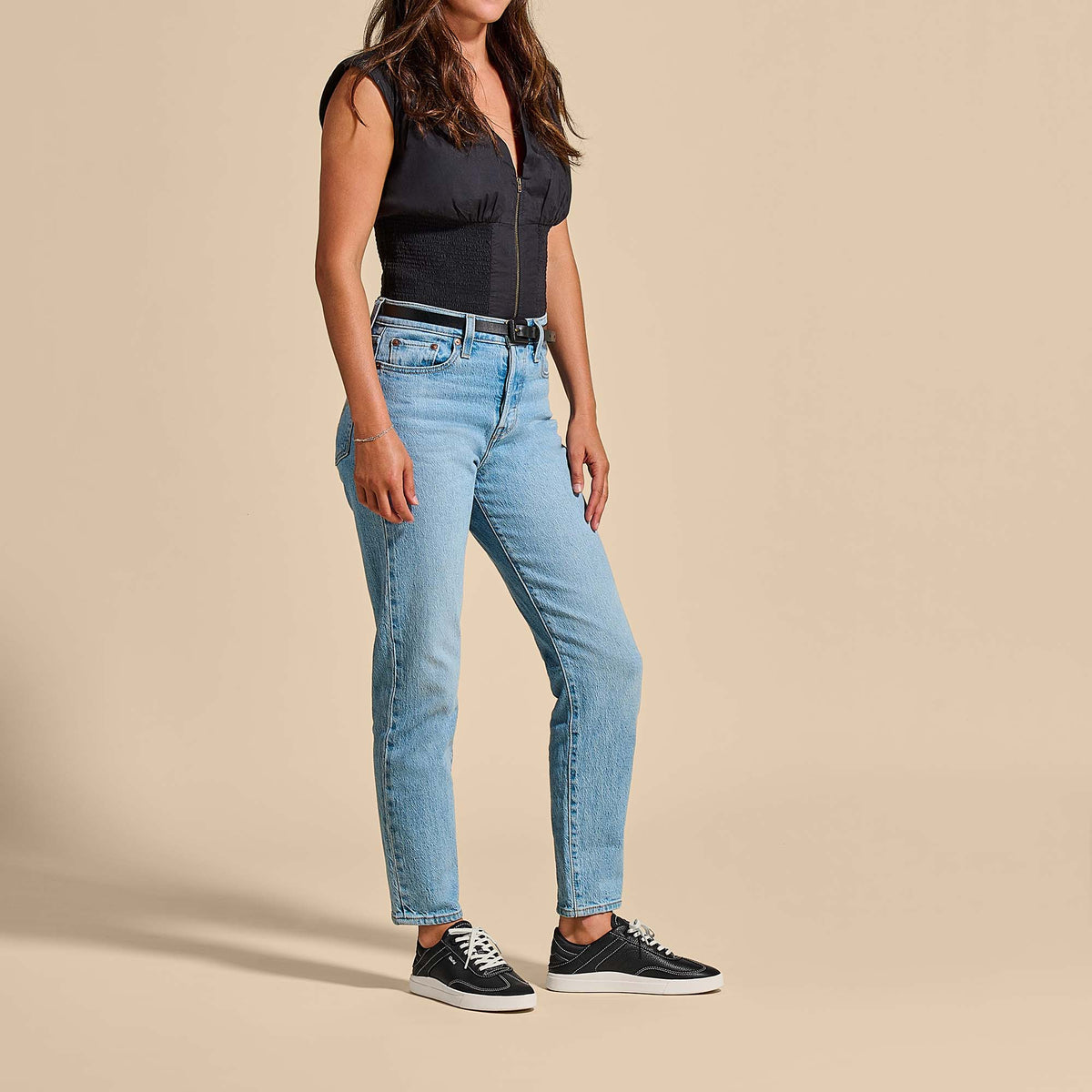 OluKai Hā‘upu Women’s Leather Sneakers - Onyx