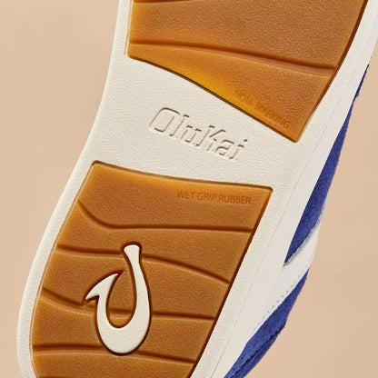 OluKai Hā‘upu Women’s Leather Sneakers - Navy / Off White