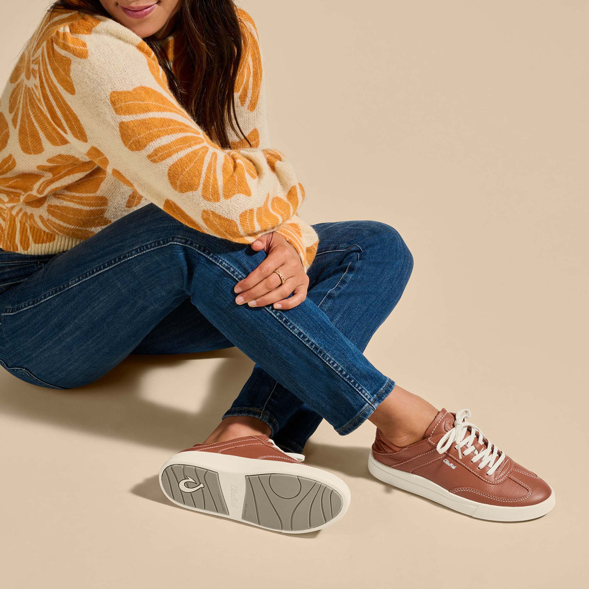 OluKai Hā‘upu Women’s Leather Sneakers - Fox