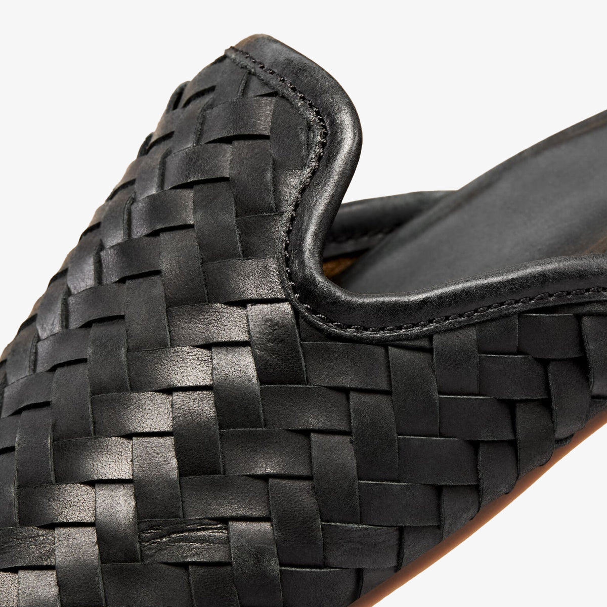 OluKai Mi'i - Onyx / Onyx
