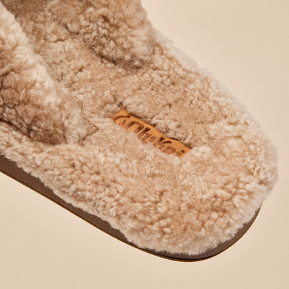 OluKai Kīpe'a Heu Women‘s Flip Flop Slippers - Tan