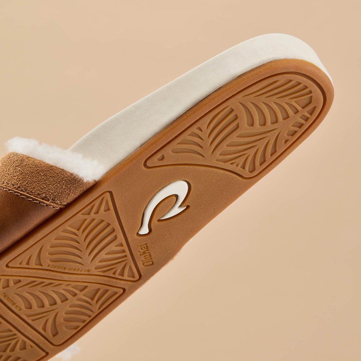 OluKai Hō‘ala Slide Women’s Slide Slipper Sandals - Tan / Puka