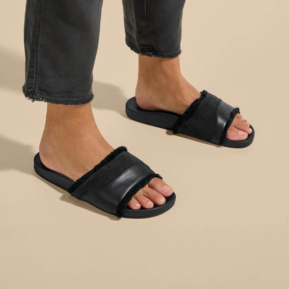 OluKai Hō‘ala Slide Women’s Slide Slipper Sandals - Black