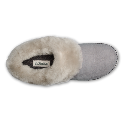 OluKai Ku‘i Women’s Fuzzy Slip-On Slippers - Fog