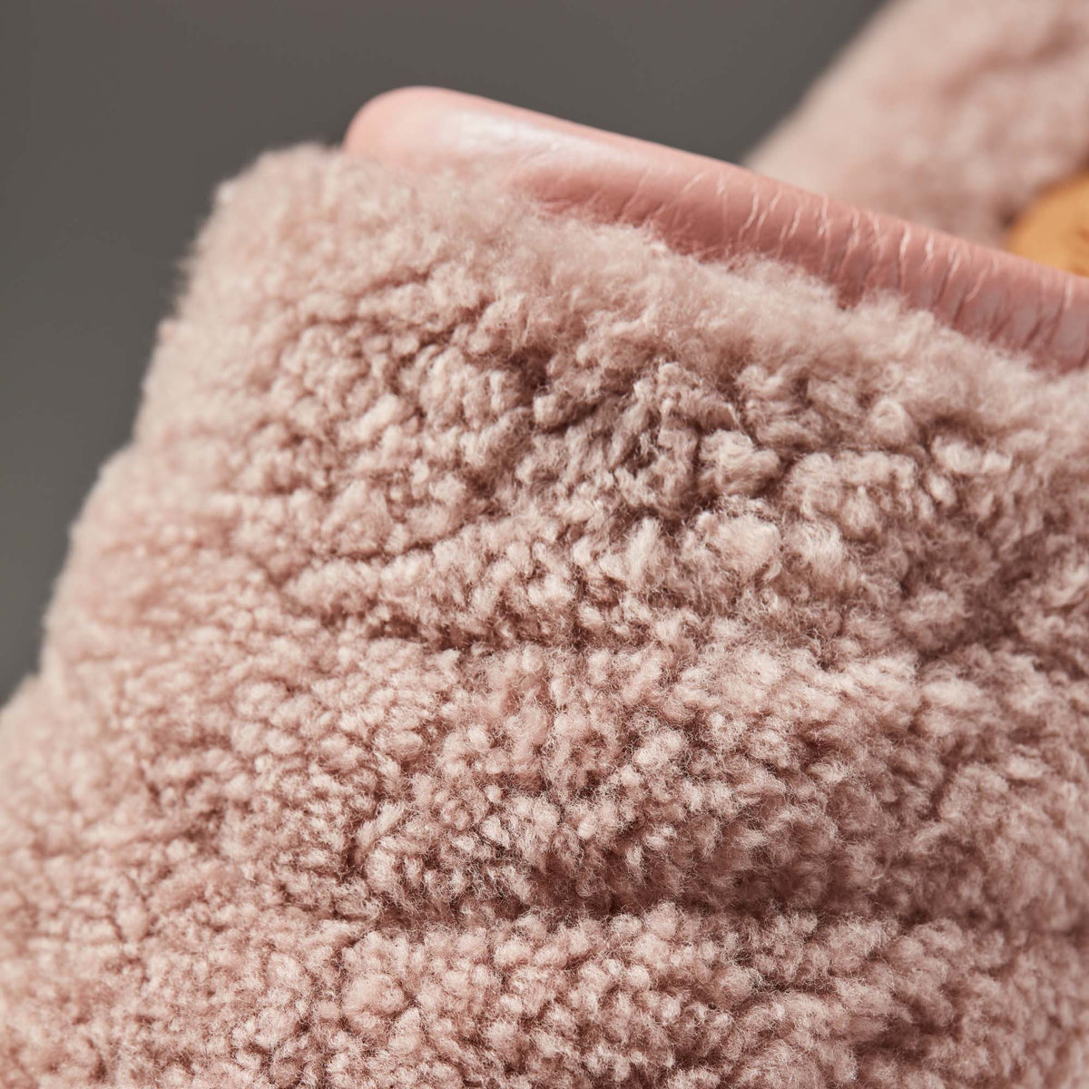 OluKai Pūpū Mua Women’s Shearling Mule Slipper - Pink Sea Salt