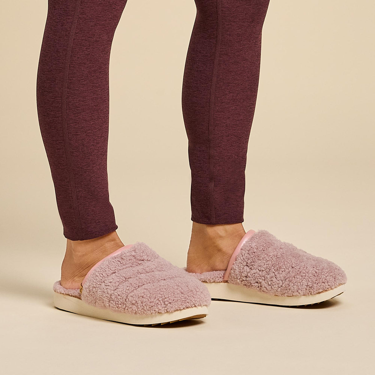 OluKai Pūpū Mua Women’s Shearling Mule Slipper - Pink Sea Salt