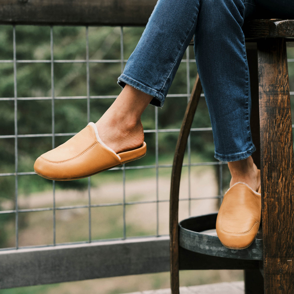 OluKai Kōnea Women’s Leather Slipper Mules - Saddle