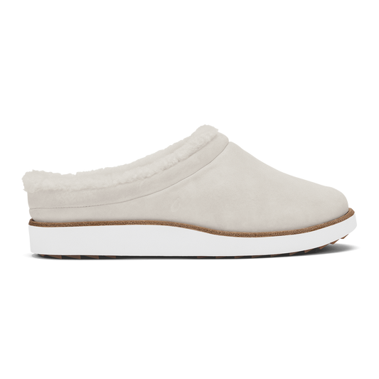 OluKai Mani - Puka / Golden Sand