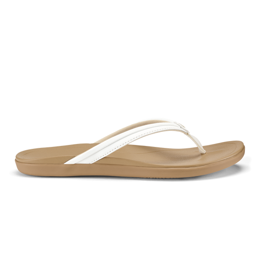 OluKai Ho‘opio Malua - Bright White / Warm Sand