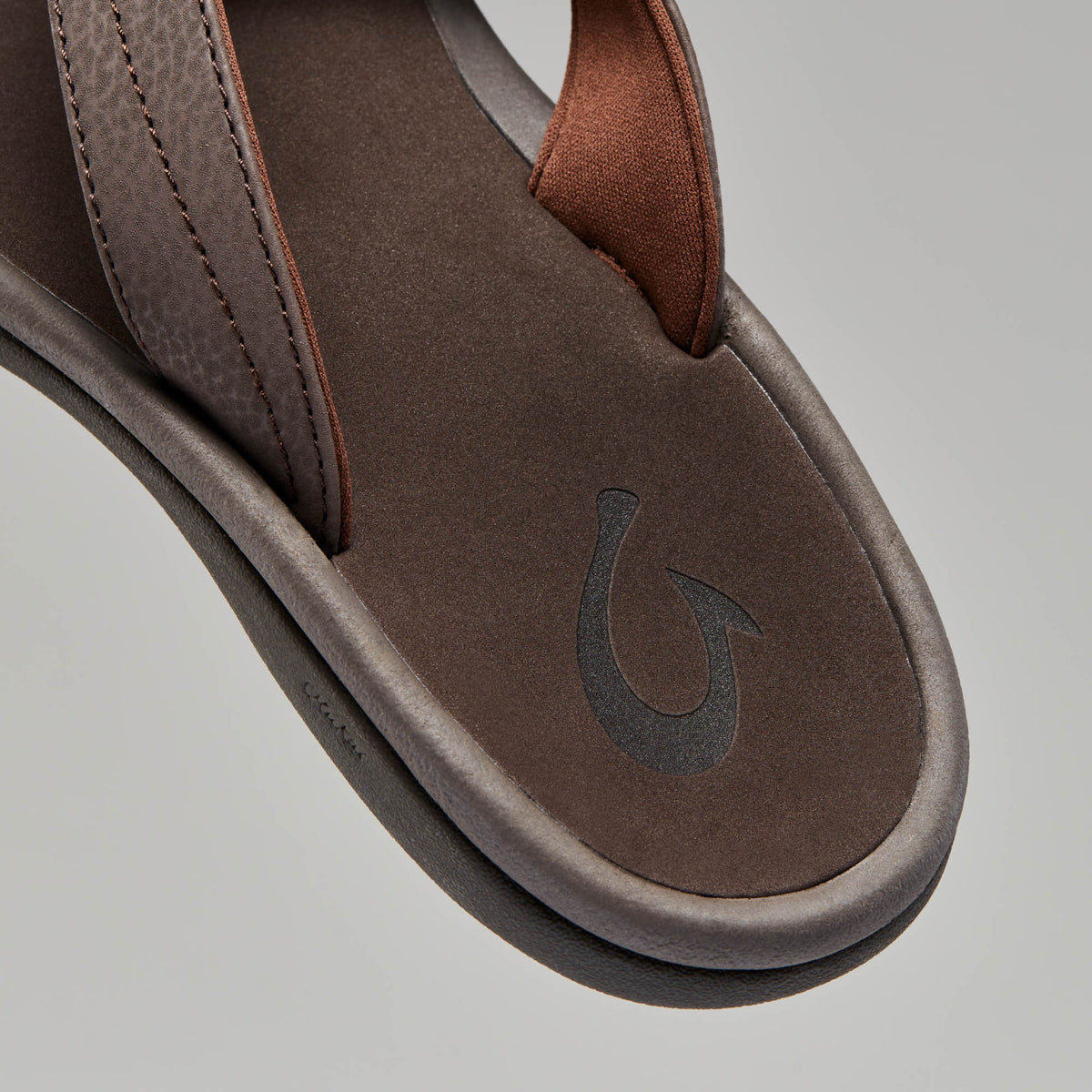 OluKai ‘Ohana Women's Best Selling Beach Sandals - Dark Java
