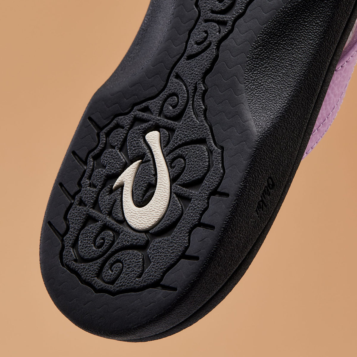 OluKai ‘Ohana Women's Beach Sandals - Paradise Pink / Lava Rock