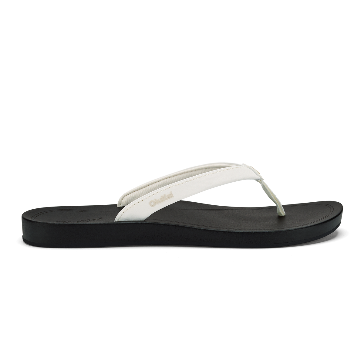 OluKai ‘Uiki Women’s Everyday Beach Sandals - Bright White / Lava Rock